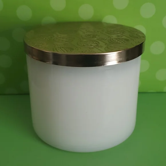 Vanilla Bean Noel 3 Wick Candle Bath & Body Works 14.5 oz - Picture 4 of 4